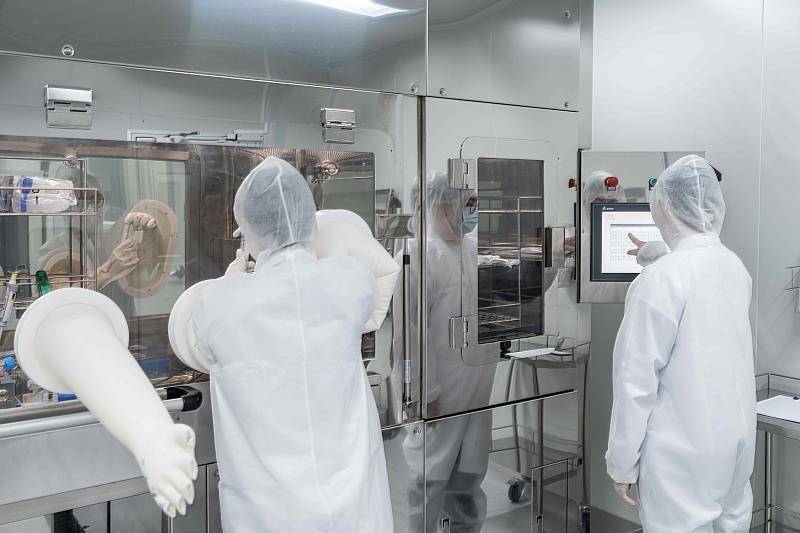 亞家生技為台灣首家研發細胞製藥用無菌隔離裝置。（資料來源：亞家生技）