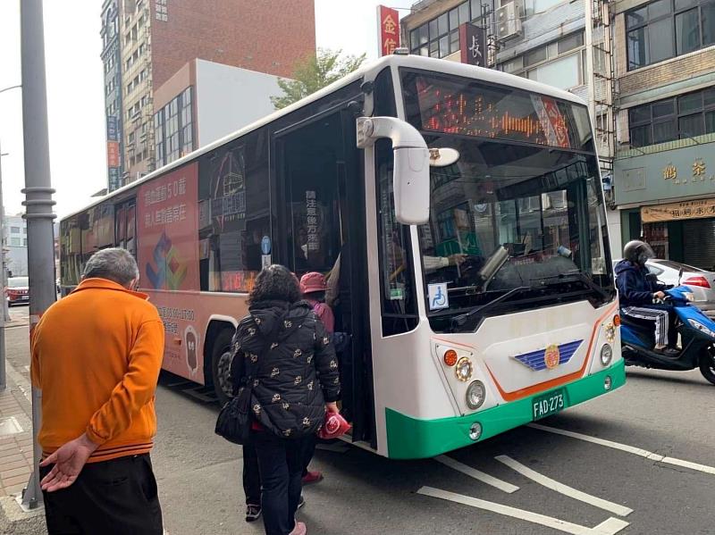 改善公車營運困境、保障民眾乘車權益 ！ 竹市府調高公車每公里營運成本至54.408元