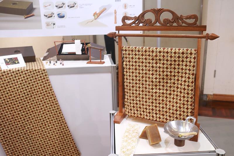 郭順萍、饒霓佳設計的「MANÈKA 印尼文創產品設計」希望能透過設計，將印尼的文化遺產發揚光大