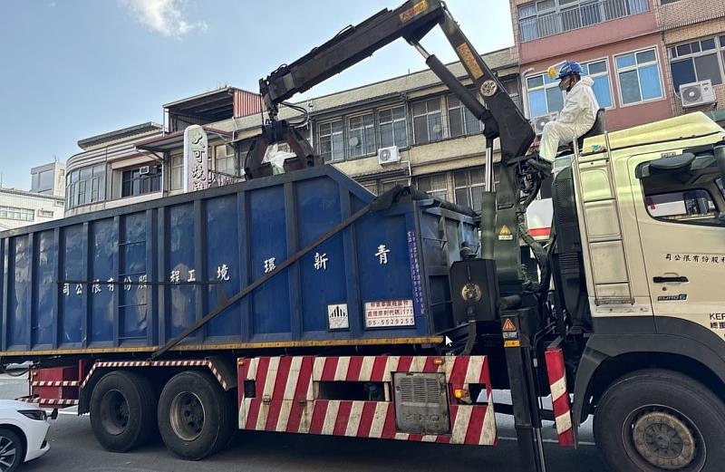石綿清運免負擔，便民申辦真簡單