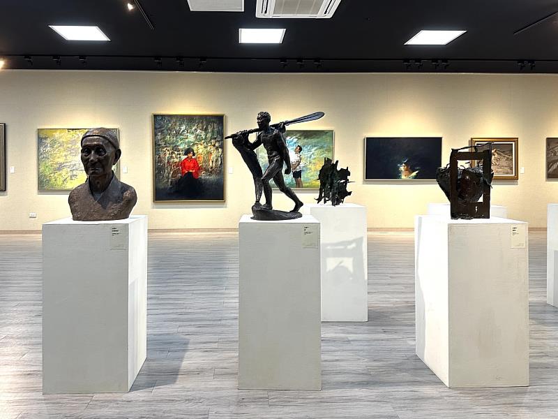 展覽地點位在歸仁文化中心第二畫廊</p>

      <p>