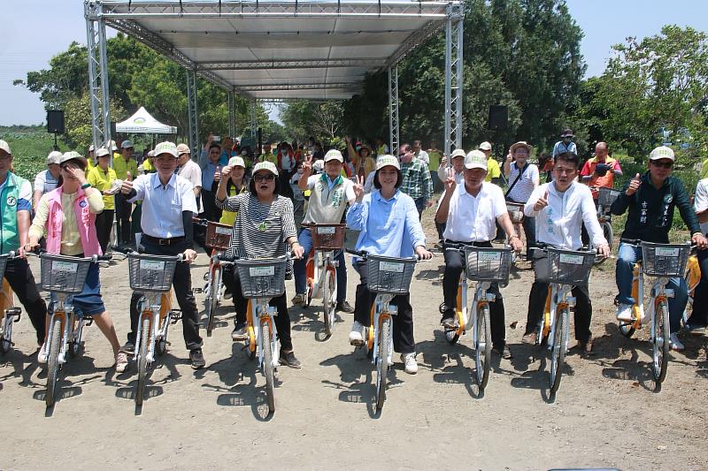 海豐濕地生態池重啟_縣長騎腳踏車巡視