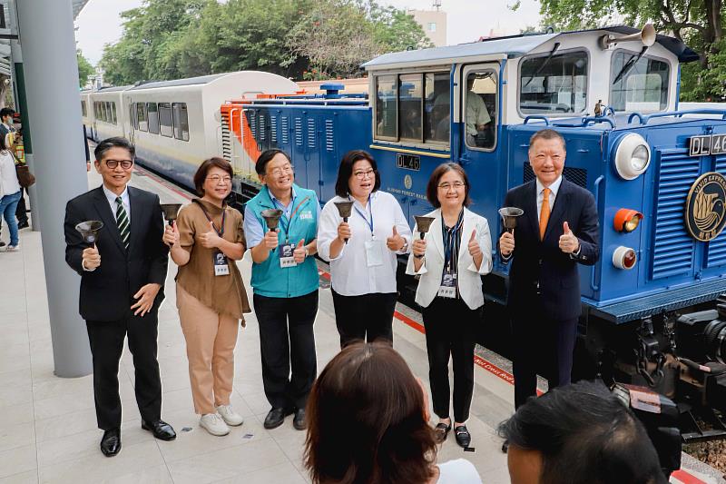 嘉義全新觀光列車「栩悅號Vivid Express」5月24日首航