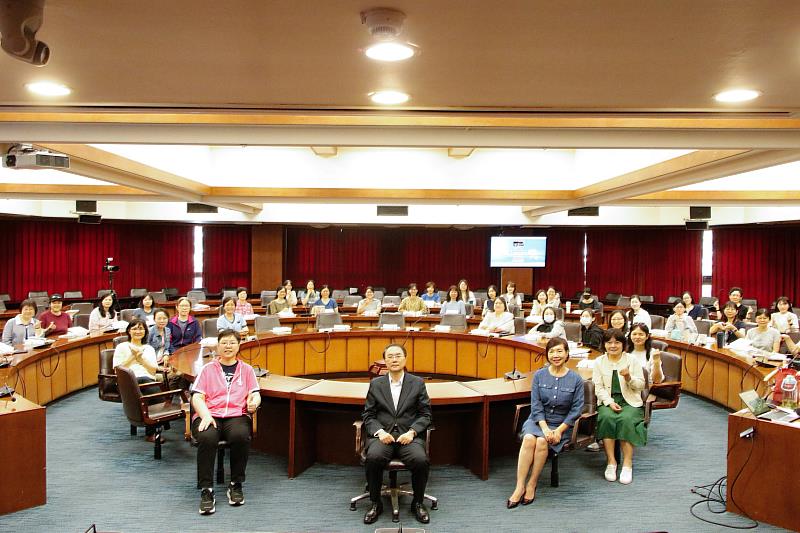 淡江大學女聯會合辦性別主流化講座於4月16日中午12點至下午14點舉辦第一場「職場家庭平衡的智慧之旅:女人啊！」。