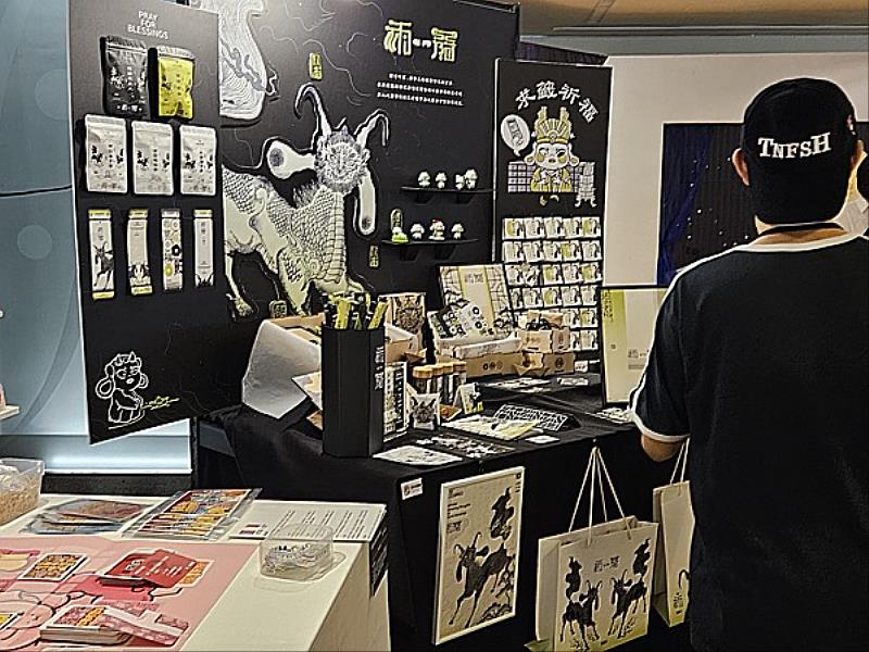 南臺科大數位設計學院視傳系第二十屆系展-漫遊宇宙展出情形。