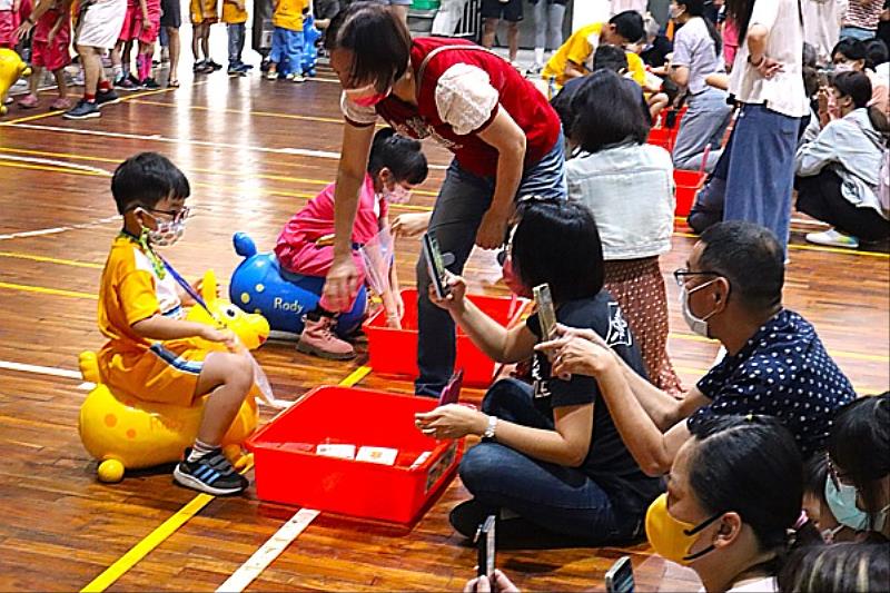 南臺科大文化底蘊USR計畫團隊與協進幼兒園合作辦理活動之情形。