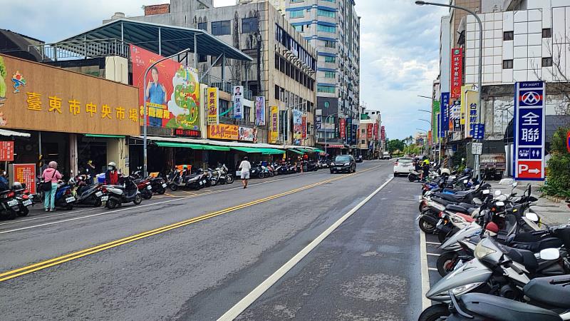 臺東市中央市場交通與市容整理 臺東警察分局警方加強勤務作為