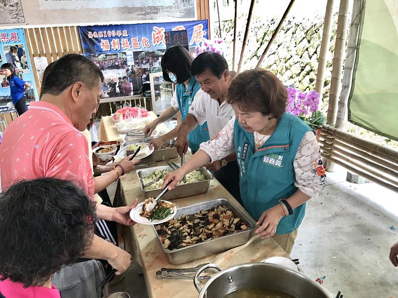 嘉義縣竹崎鄉光華社區老人食堂揭牌