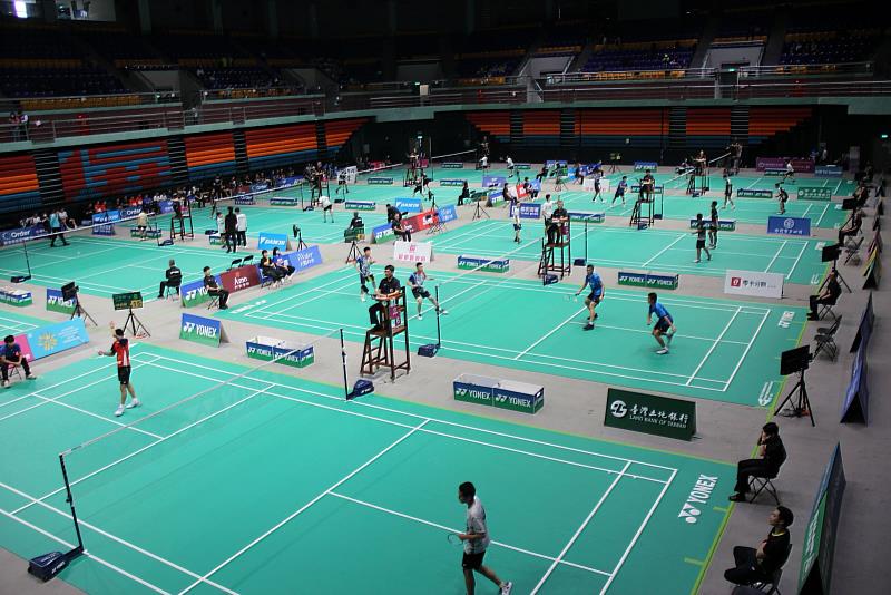 屏東縣立體育館可容納十面羽球場地，是全國最大、最優質的羽球比賽場地