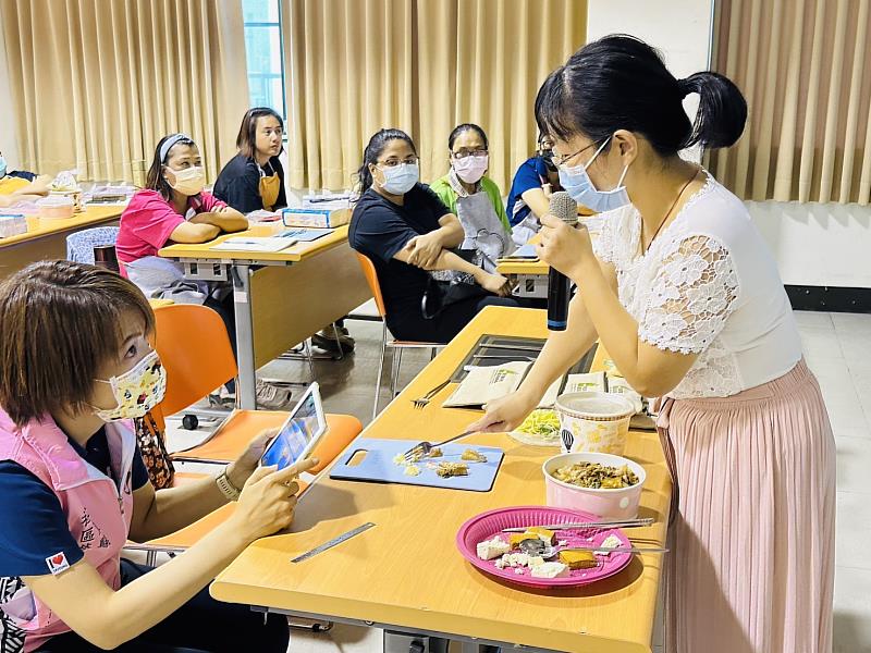 臺東縣衛生局「高齡軟質」餐食工作坊開辦 助長者吃得健康幸福