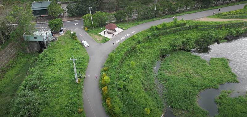 中埔鄉公館滯洪池疑發現鱷魚蹤跡 縣府緊急派員巡查