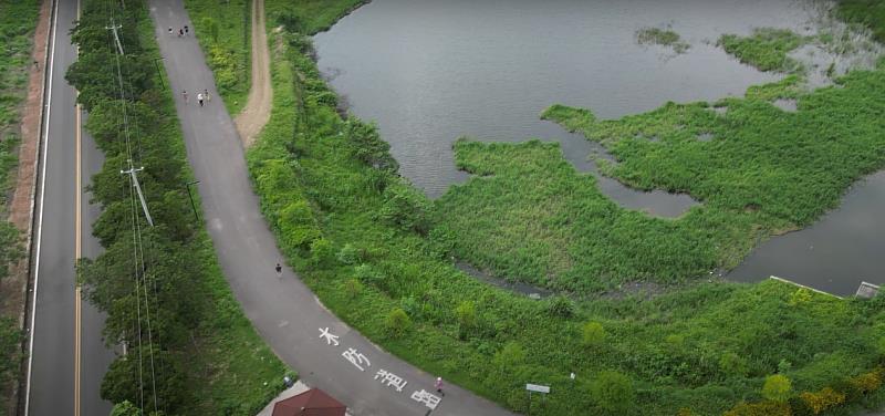 中埔鄉公館滯洪池疑發現鱷魚蹤跡 縣府緊急派員巡查