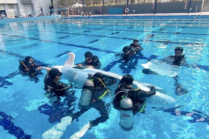 成大第 2 代自製潛艇「Pegasus 佩加索斯號」完成水中測試　蓄勢待發衝刺 6 月歐洲大賽