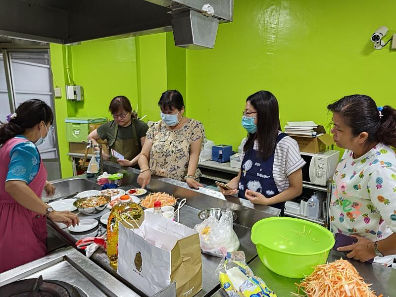 嘉義市婦女學苑祝福女性朋友母親節快樂