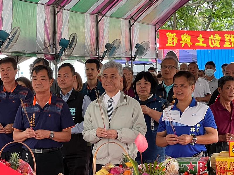 屏東萬巒鄉泗溝村風雨球場工程動工典禮