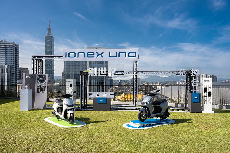 KYMCO 發表 Ionex UNO  宣告創世紀來臨