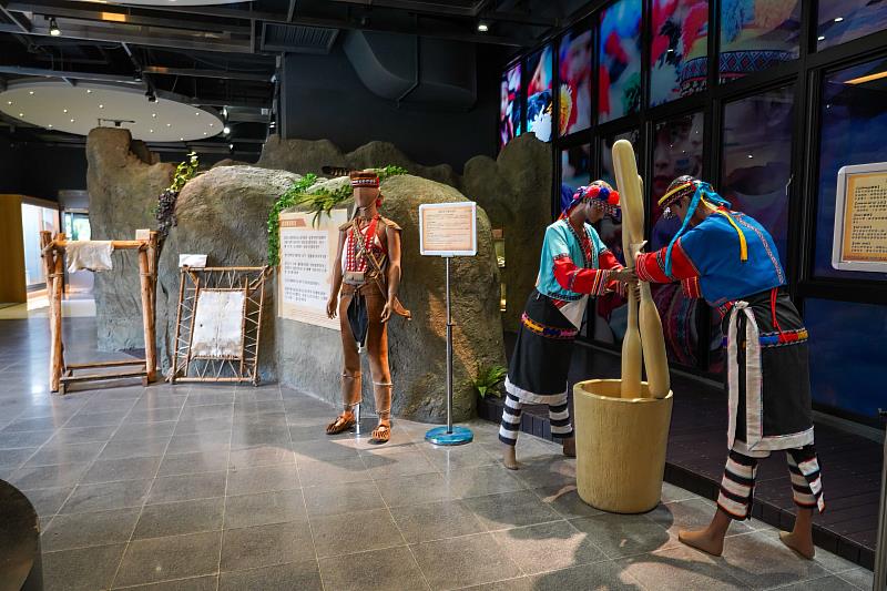 嘉義力推部落旅遊 體驗鄒族「鞣皮」傳統工藝 打造個人獨特作品