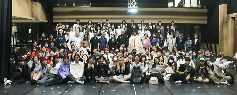 藝術學院中國戲劇學系一行師生感受日本能樂傳統藝術之美。