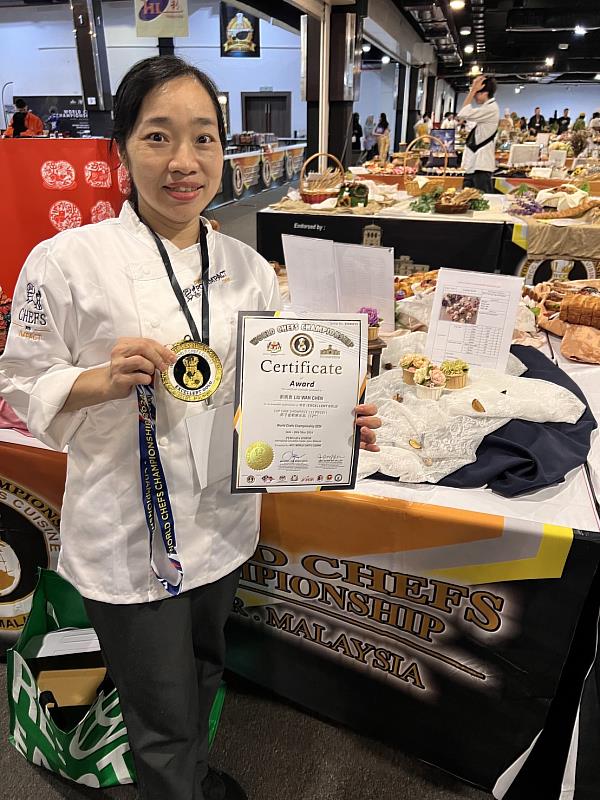 元培餐管系劉婉真老師在2024世界廚藝大賽拿下特金獎項
