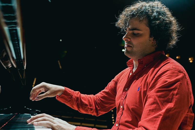 西班牙鋼琴家馬丁·賈西亞·賈西亞六月於屏東演藝廳舉辦獨奏會