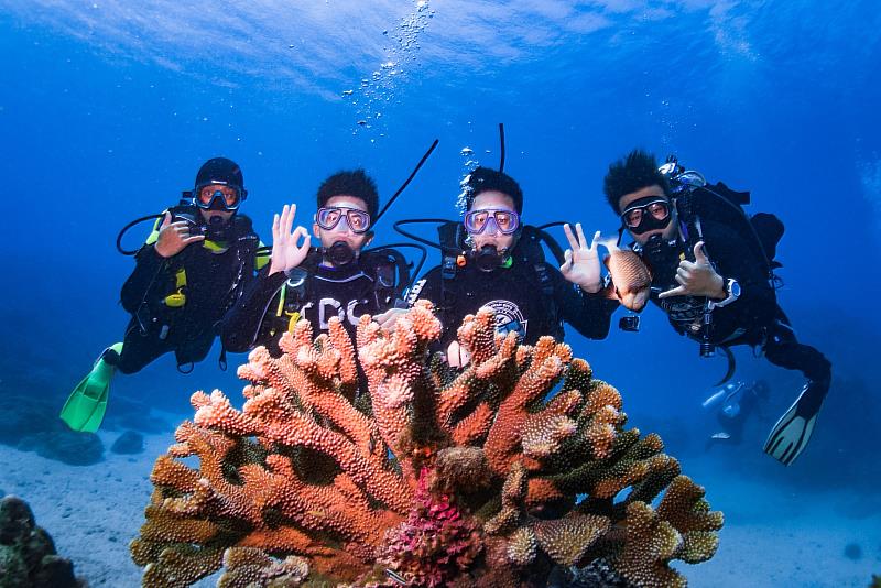 「超遊感」輕旅行將結合水肺潛水體驗