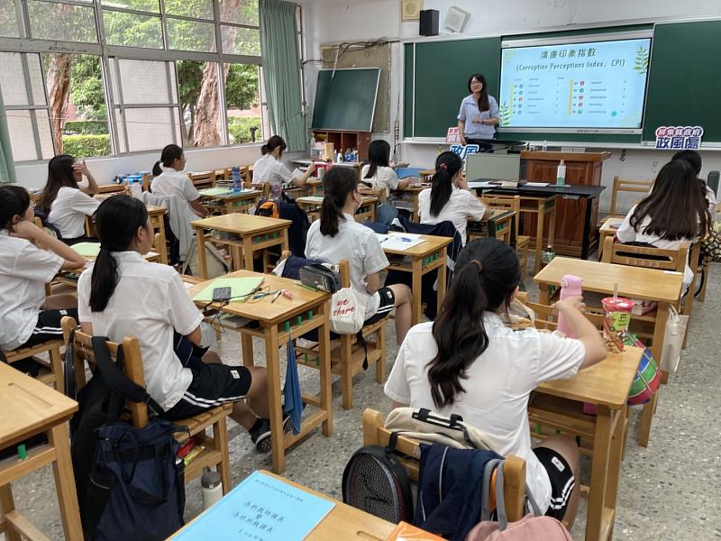 清廉教育首度邁入屏縣高中校園_校園宣導