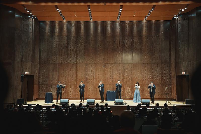 天狼星樂團將為柏林口琴節演出臺灣作曲家李壽全創作的《一樣的月光》，讓聽眾感受臺灣人的共同記憶。