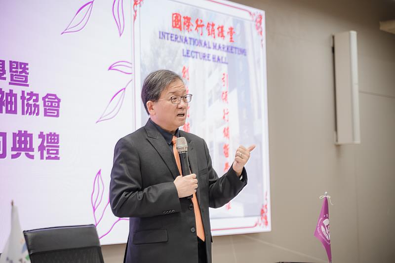 任立中校長表示，台灣產業下一個的發展就是「品牌」。