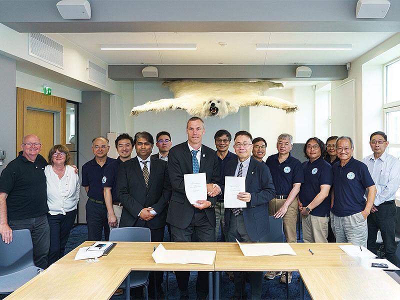 中央大學與挪威南森遙測中心（Nansen Environmental and Remote Sensing Center, NERSC）在挪威於5 月 27 日「雙邊合作備忘錄」簽署 。