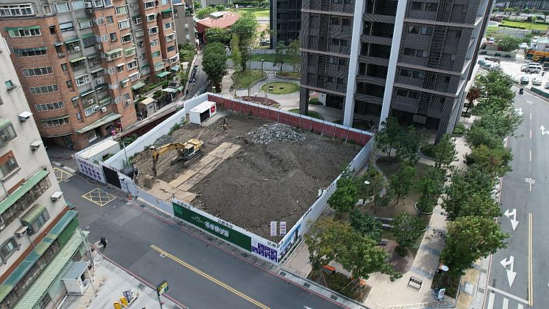 「風華雙城匯」一樓庭園戶面臨綠地景緻。