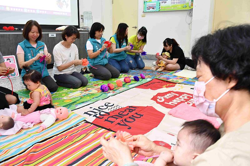 嘉義縣推「母乳哺育 最嘉支持」 陪伴媽媽成功哺餵