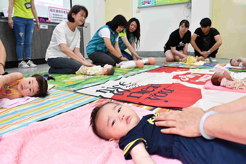 嘉義縣推「母乳哺育 最嘉支持」 陪伴媽媽成功哺餵