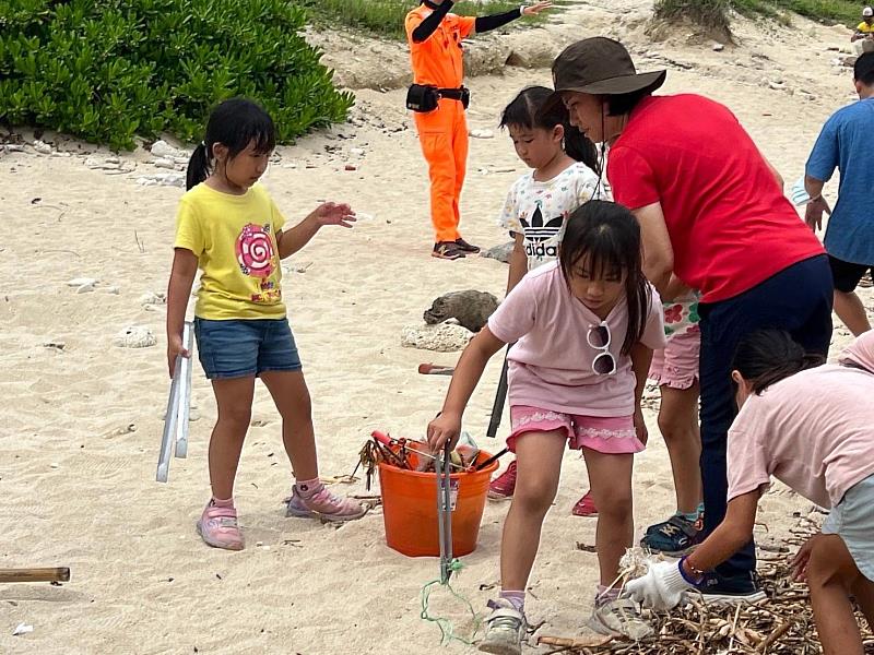 迎接國家海洋日 屏縣公私協力琉球淨灘_活動照