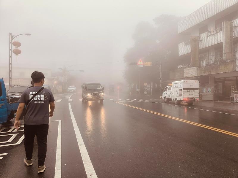 紓緩人犬衝突，嘉畜所夜戰阿里山抓狗，棄養容易捕捉超難！