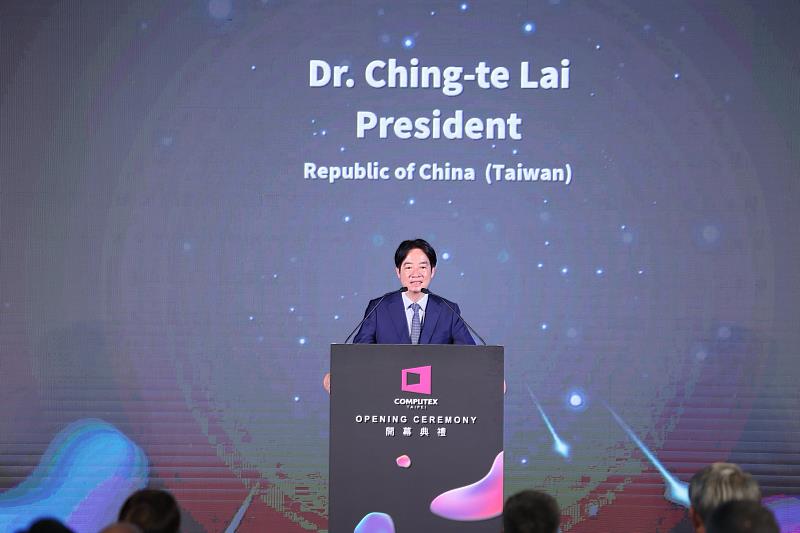 總統賴清德表示希望各界共同投資打造臺灣成為AI智慧島。(貿協提供)