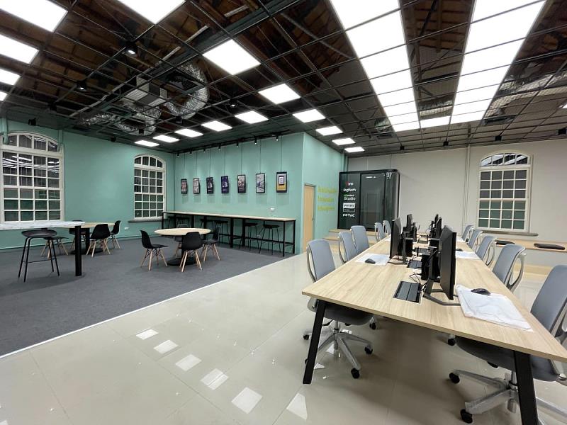 「NVIDIA Studio X  永續．創新．智慧教室」
