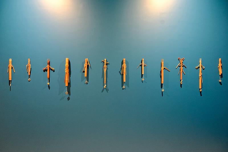 第24屆雪梨雙年展臺灣藝術家李俊陽參展作品《竹節戲偶劍客系列》（李政諺攝影）