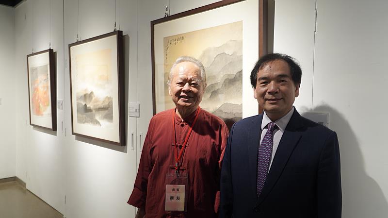蔡友老師的作品以淡墨大面積渲染、呈現獨特的韻味、充滿詩意