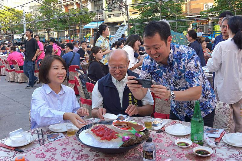 各國駐台代表應邀體驗台灣的辦桌文化