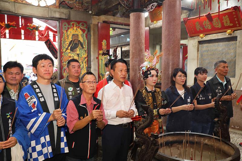 再現百年祭儀 鹿草圓山宮「舉暗香」出巡