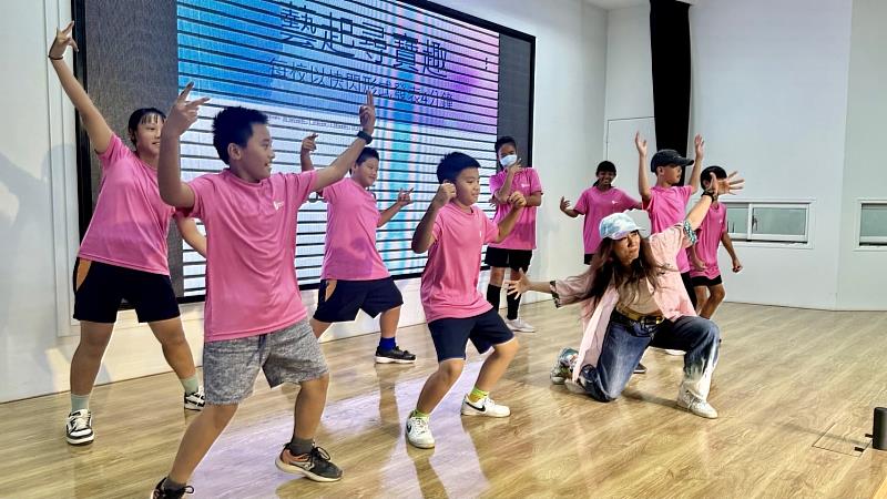 藝術美感深耕校園 臺東推動國民中小學藝術與美感深耕計畫成果發表會 成果豐碩綻放