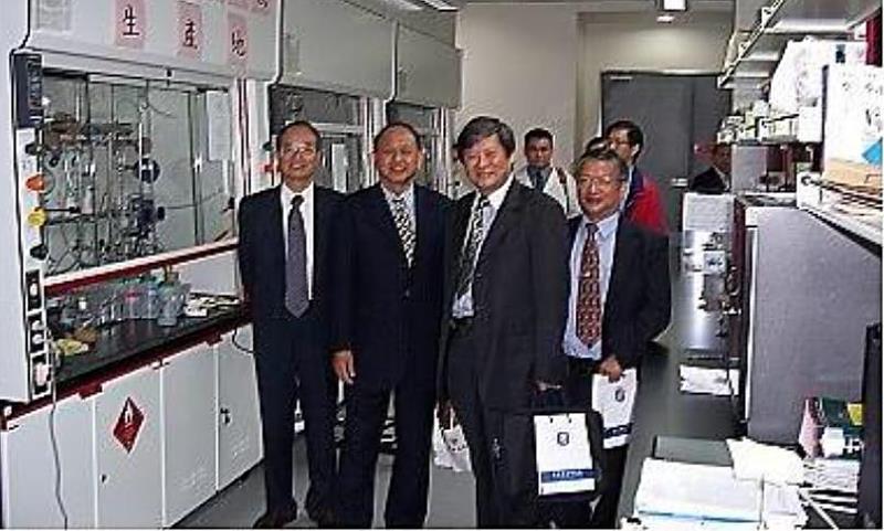 李春興博士偕秀傳醫療體系團隊參訪國衛院.