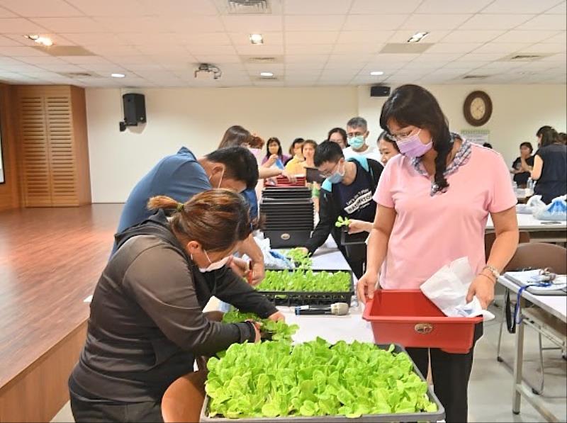 「共譜全民食農教育協奏曲—社區食農教育推廣策略工作坊」，集思如何搭建健康促進與照顧關懷的協力網絡，擴大社區食農教育的推廣量能。