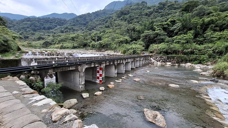 東卯溪過水橋涵