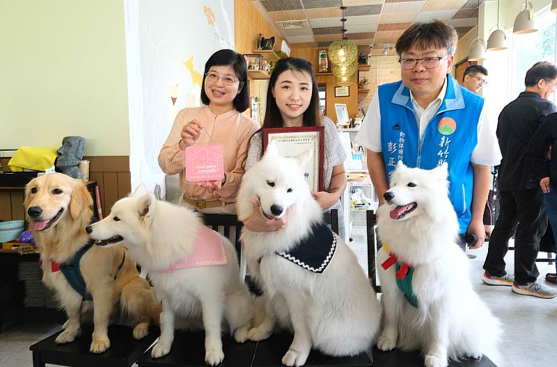 官網-新竹縣政府今年五月推出「新竹縣寵物友善空間計畫」