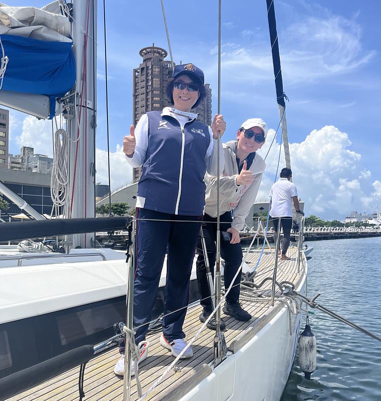 林倩綺立法委員親駕帆船參與第五屆國家海洋日航海大會師活動