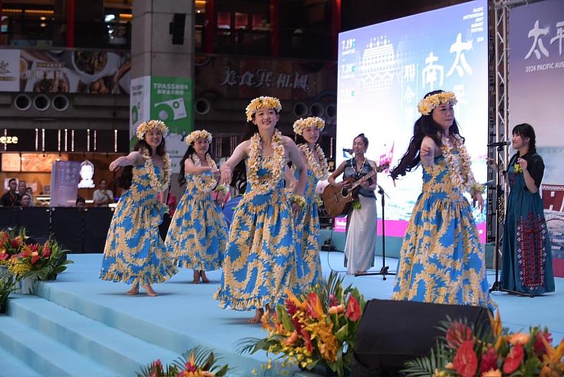 Performers at Press Conference