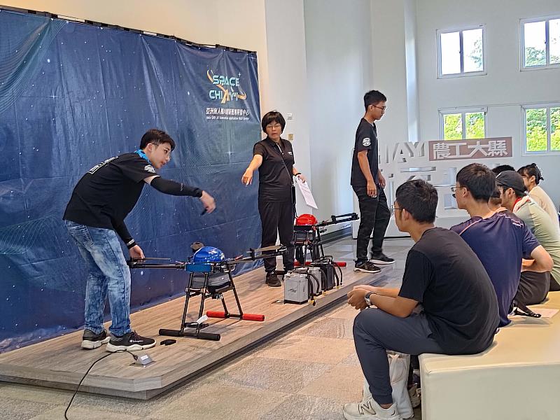 嘉義縣無人機產學合作研習營 培訓學生留嘉就業-2
