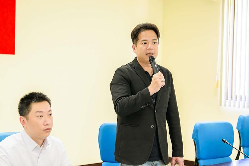 副市長邱臣遠致詞。