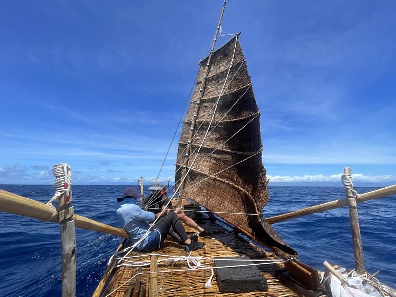 Torik-Sanayasay竹筏帆船挑戰黑潮，往返Sanayasay
